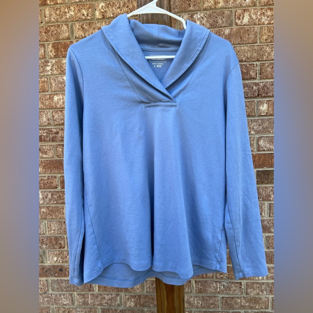 L.L‎ Bean top